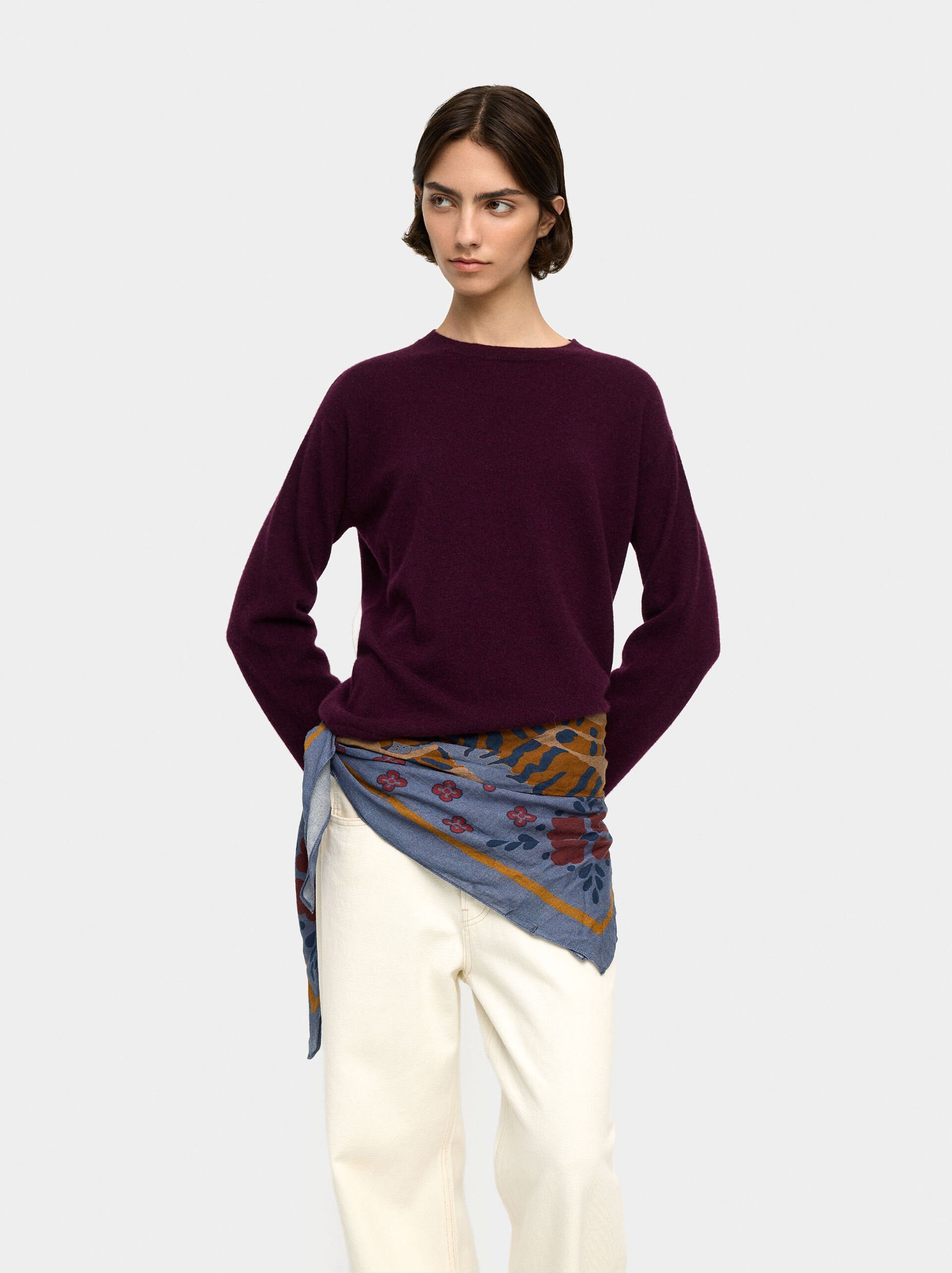 Square printed scarf with wool blend image number 1.0