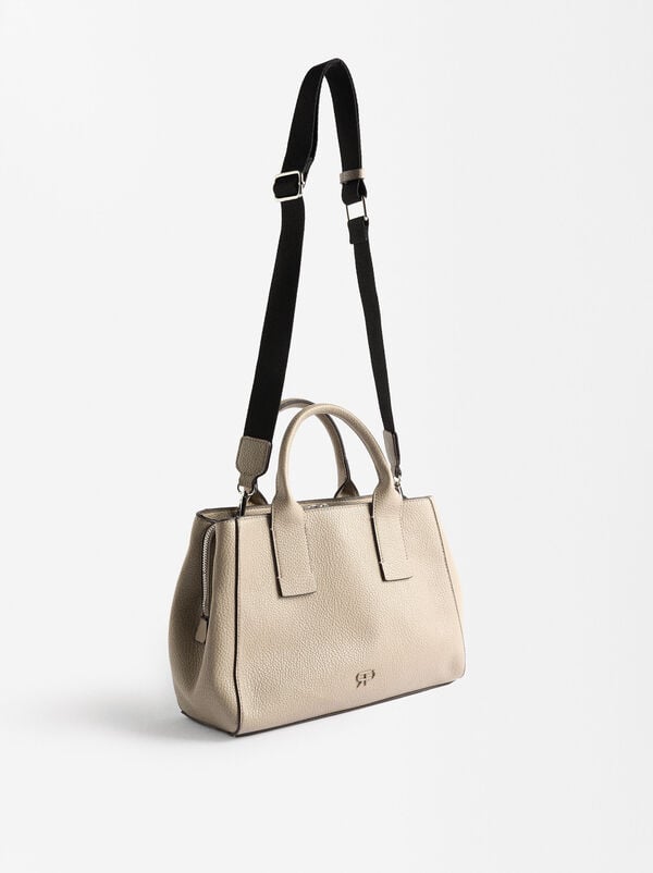 Textured tote bag with shoulder strap