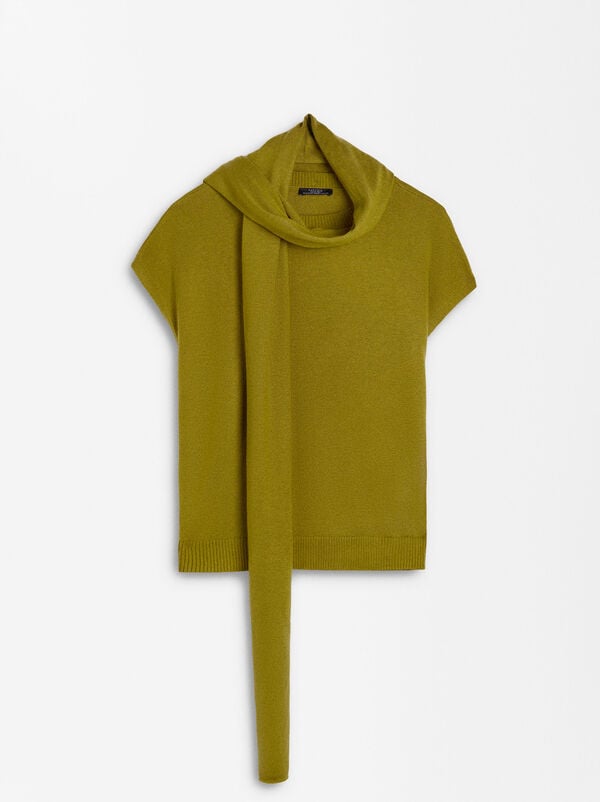 Knit mesh top with wool