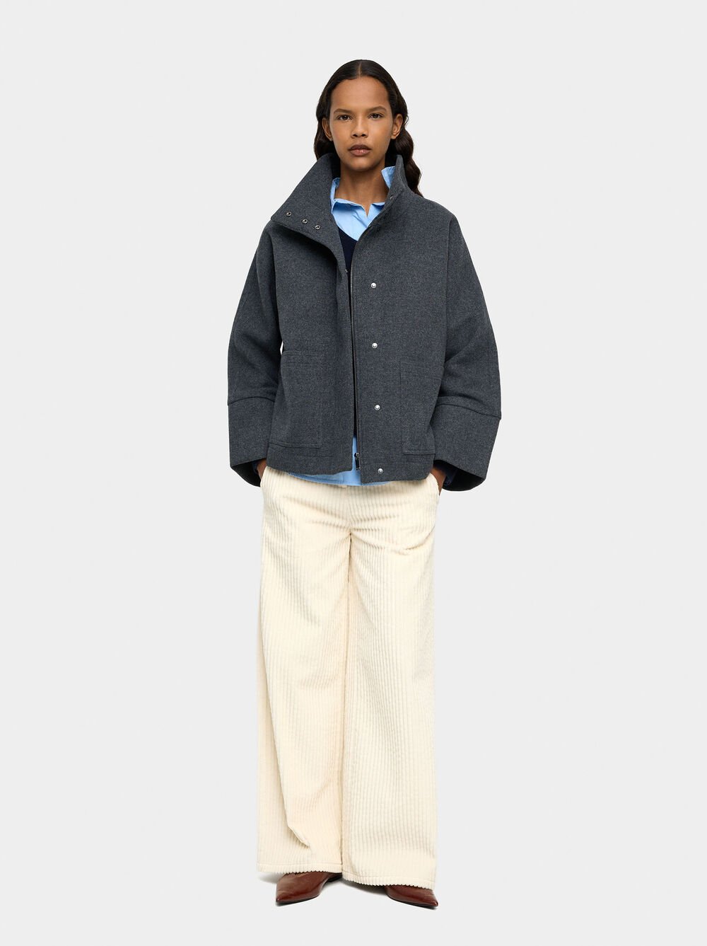 Jacket with high collar