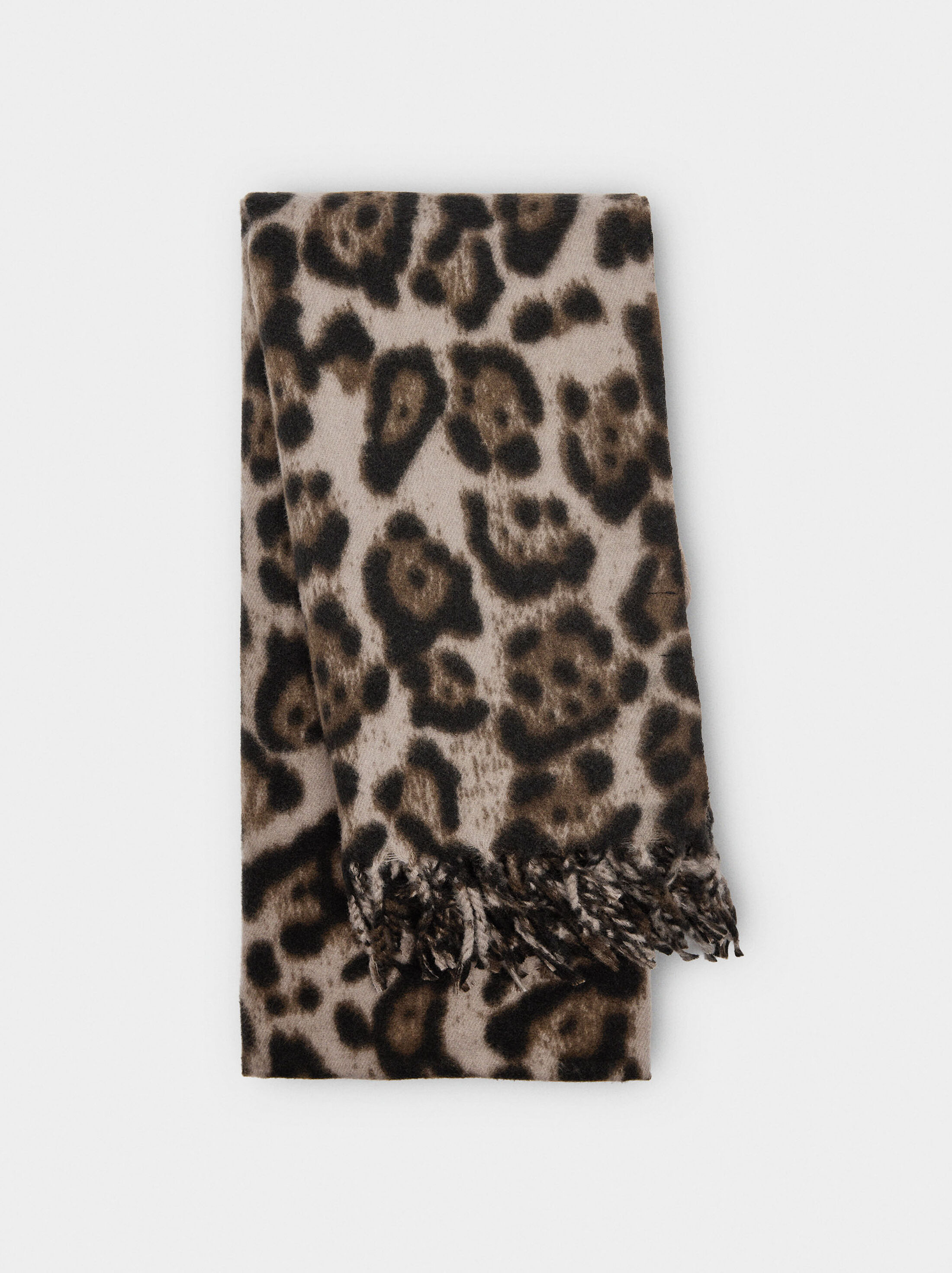 Scarf with animal print image number 0.0