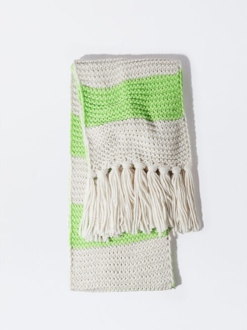 Online Exclusive - Two-Tone Scarf With Fringes