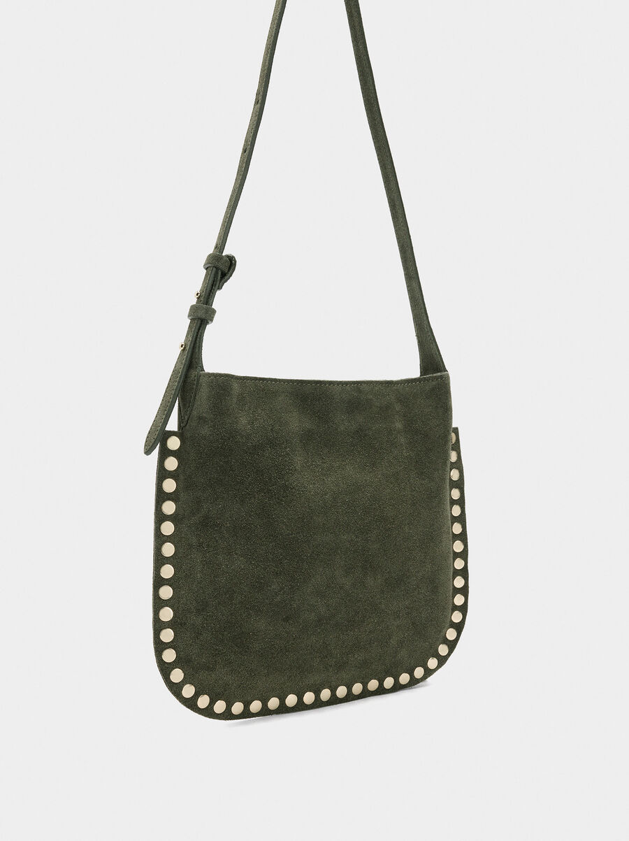Bolso bandolera de piel con tachuelas