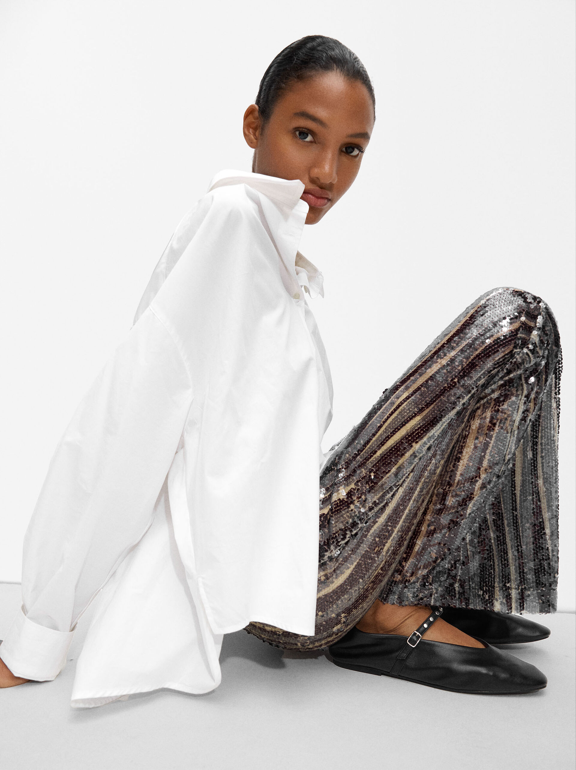 Flared trousers with sequins image number 1.0