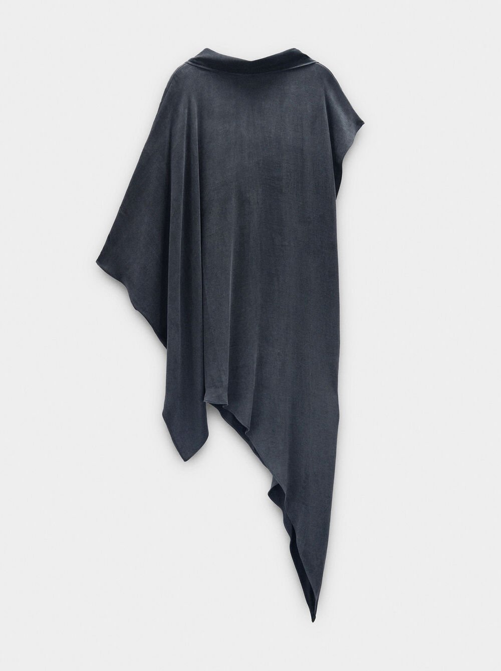 Vestit curt asimètric