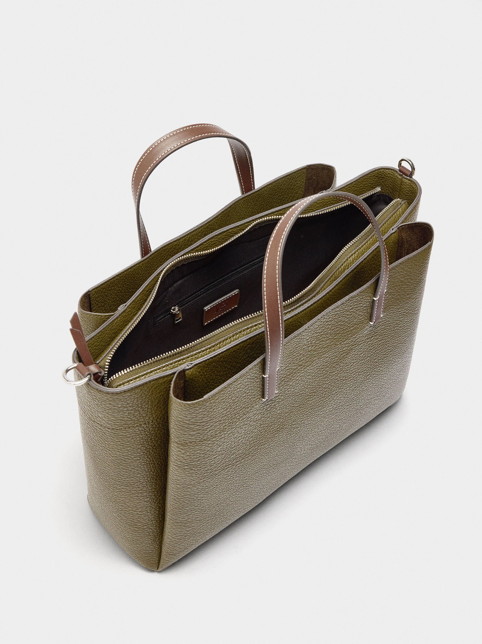 13" laptop bag with crossbody strap image number 4.0