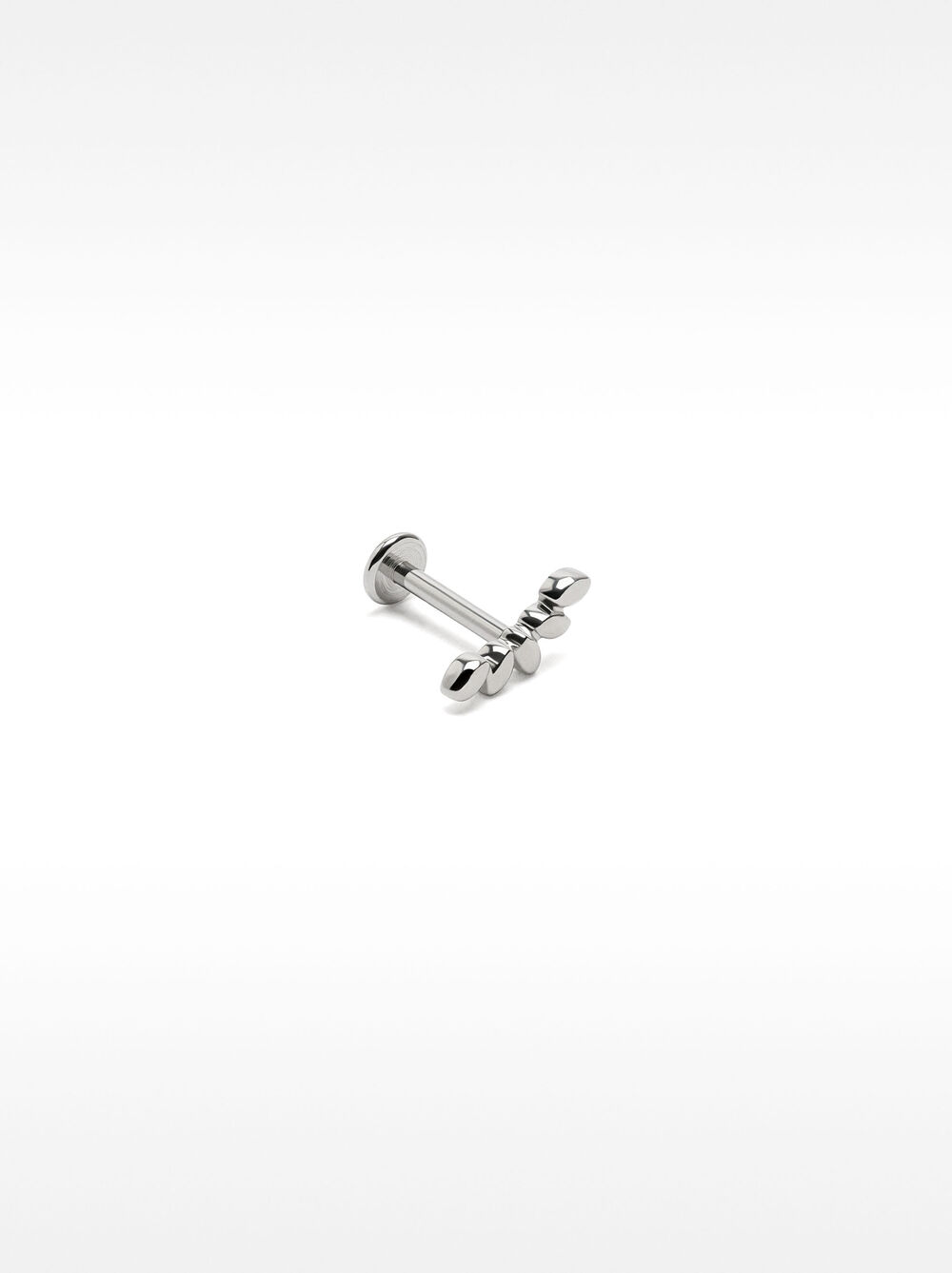 Piercing d’orella amb forma de fulles – acer inoxidable