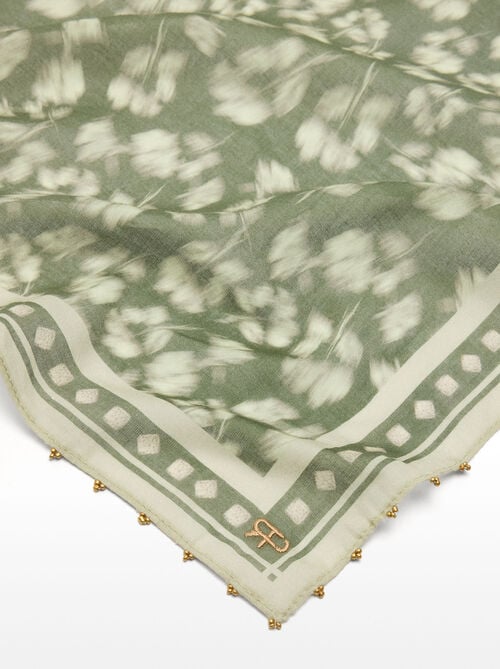 Square printed scarf made of 100% cotton