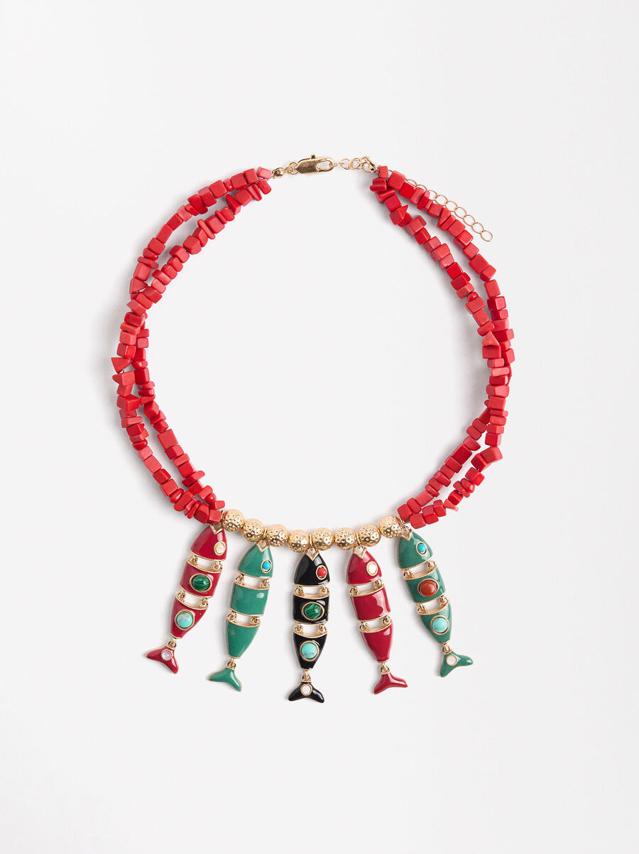 Collier court avec pierres et poissons