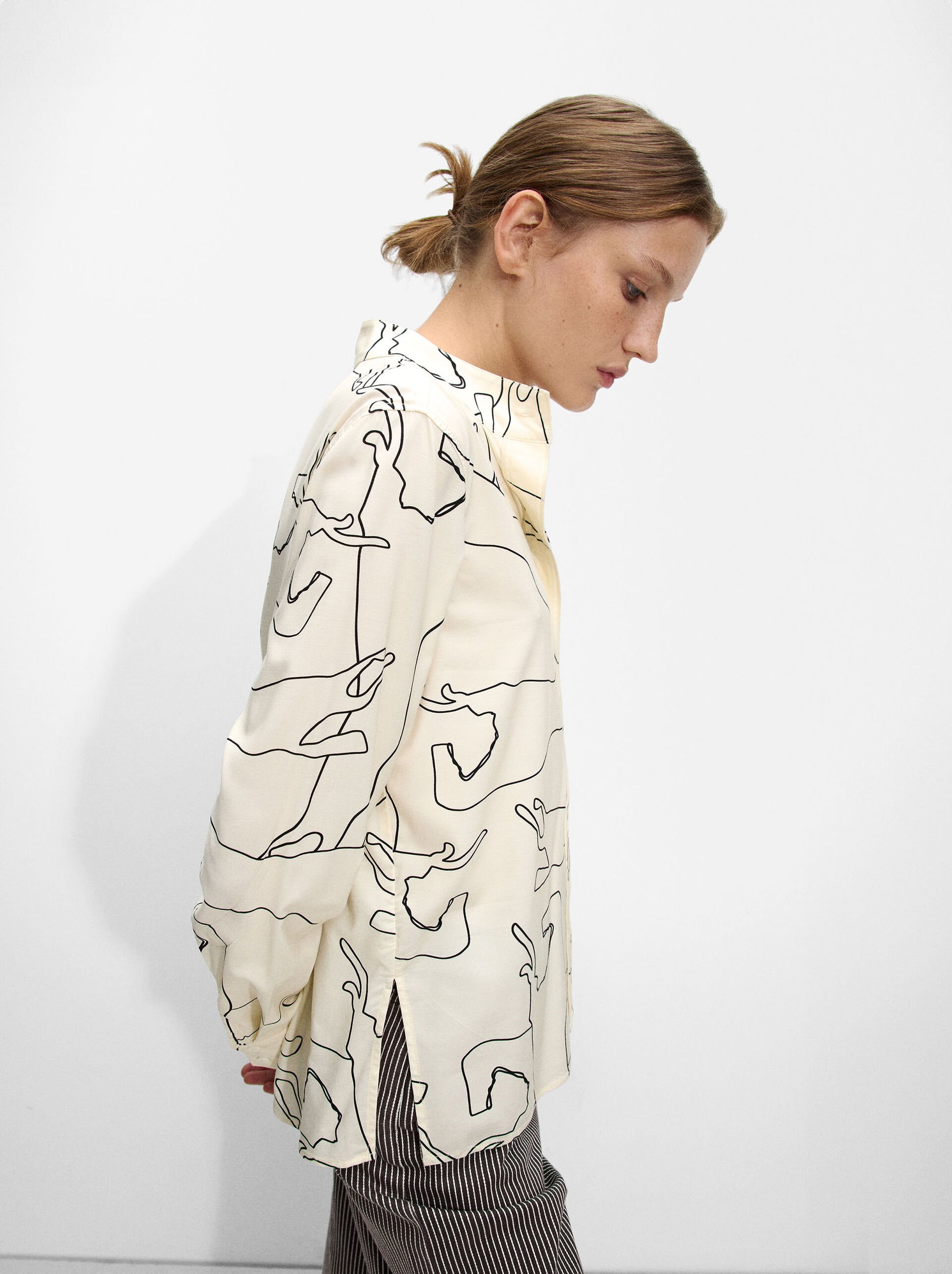 Printed shirt with mandarin collar image number 2.0