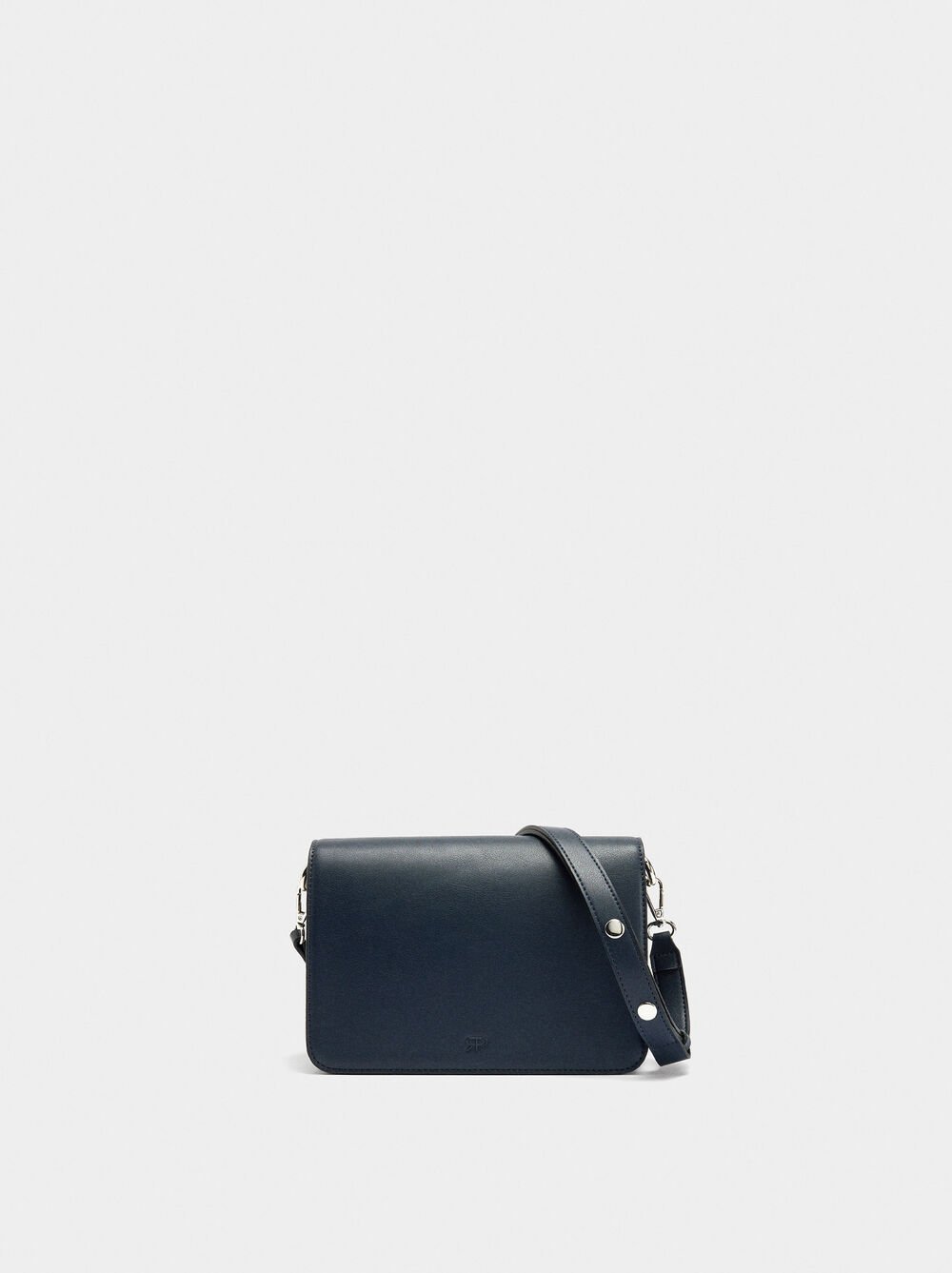 Plain crossbody bag with flap
