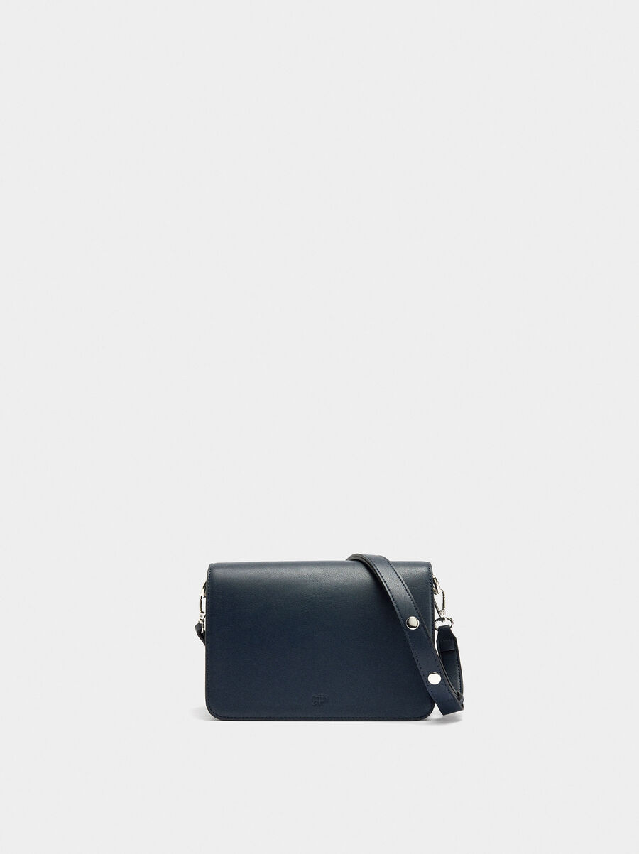 Plain crossbody bag with flap