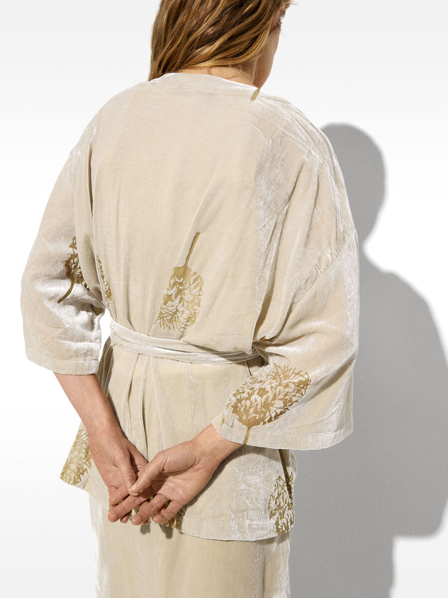 Velvet printed kimono
