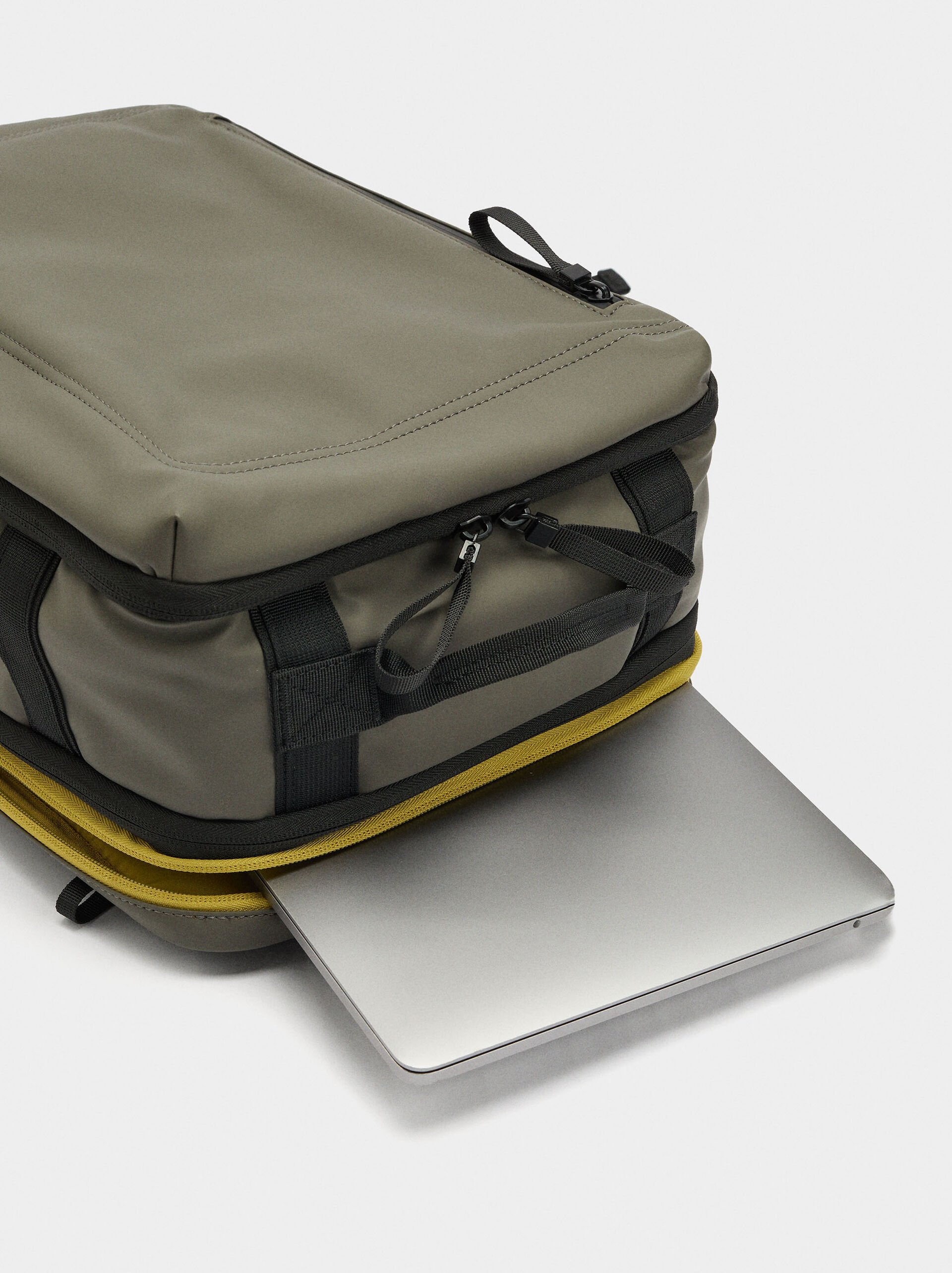 Sac à dos cabine lisse avec contraste image number 3.0