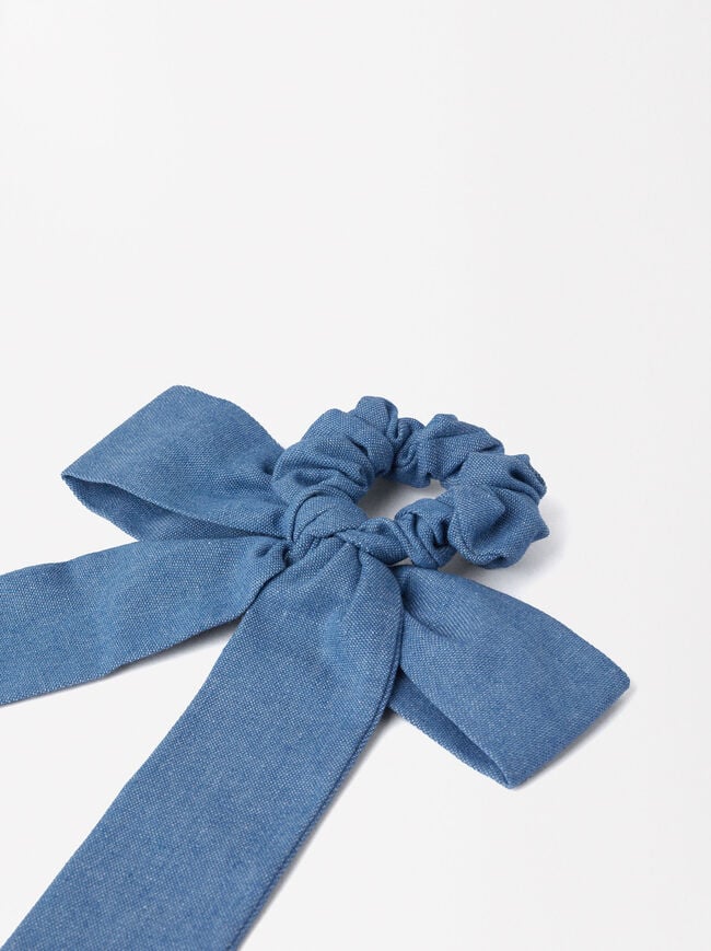 Scrunchie With A Bow image number 1.0