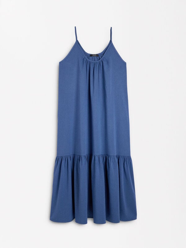 Langes Kleid mit Trägern