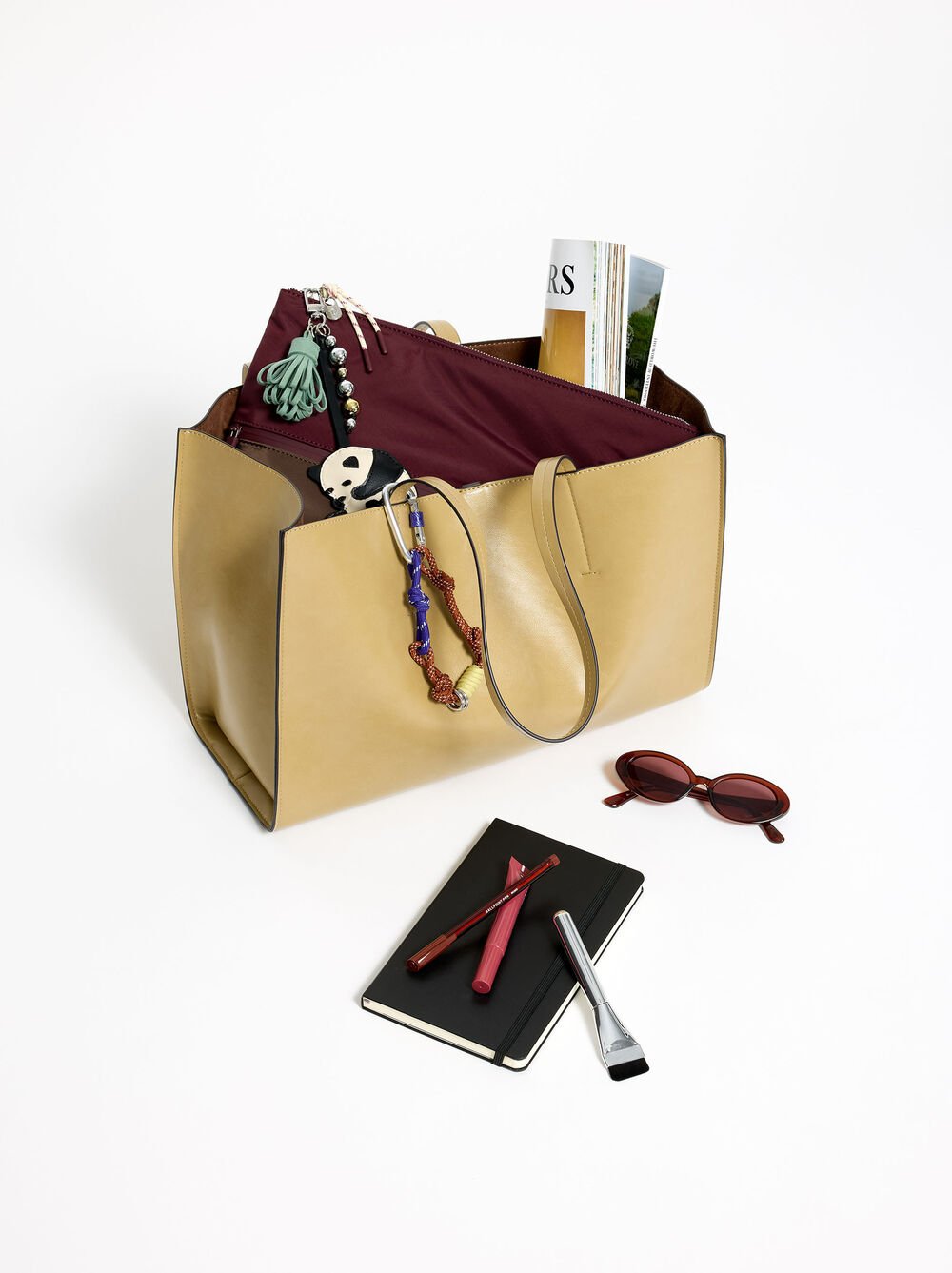 Sac cabas avec pendentif