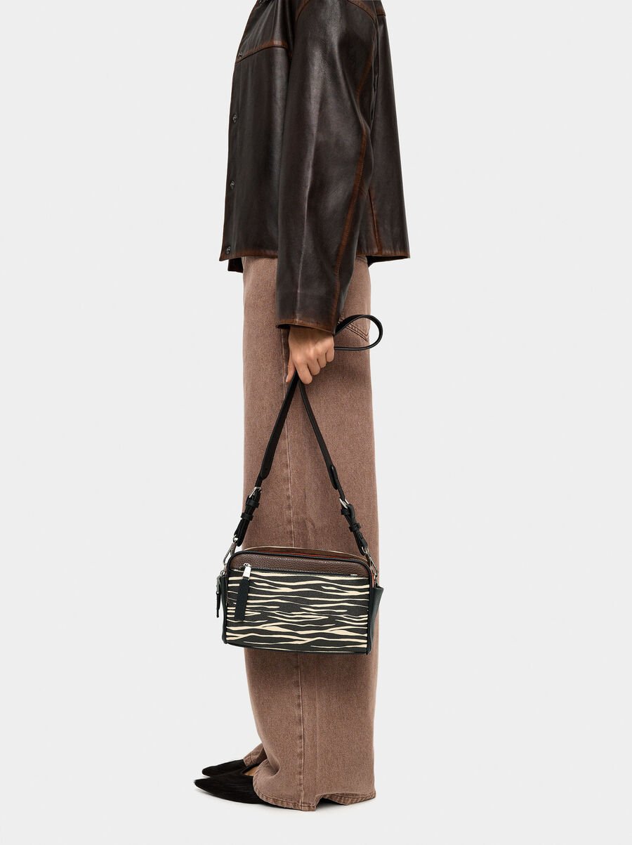 Bolso bandolera estampado animal con cierre doble