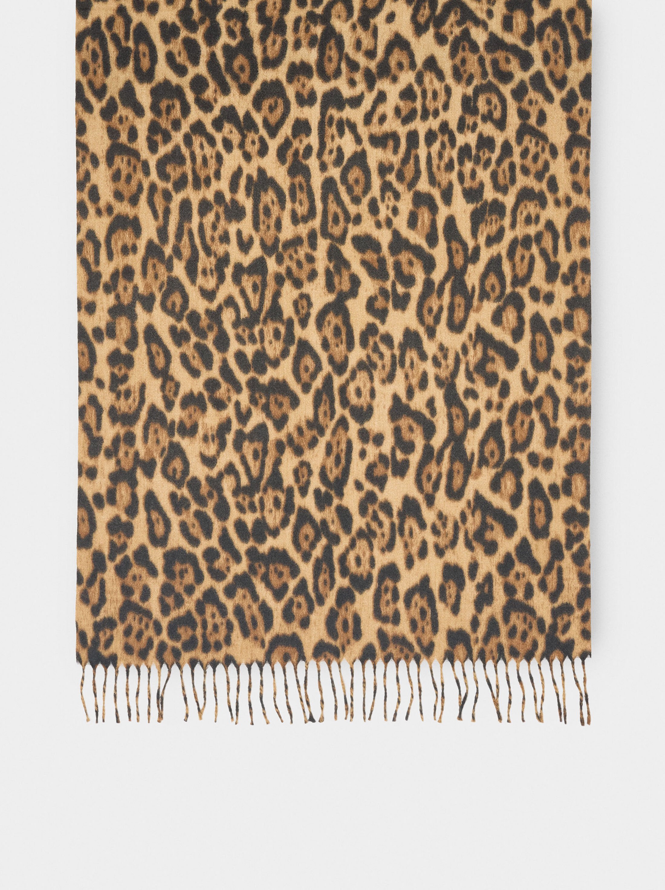 Scarf with animal print image number 2.0
