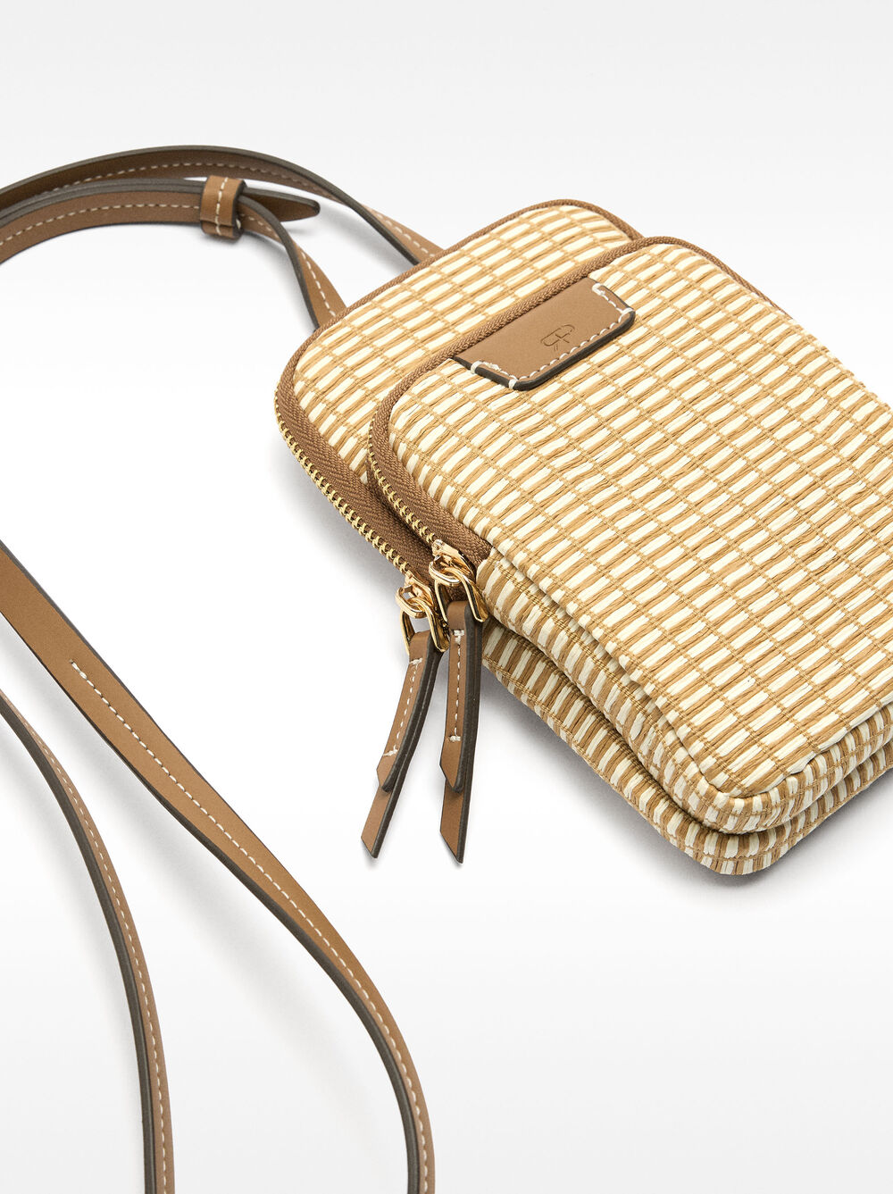 Straw-effect phone case