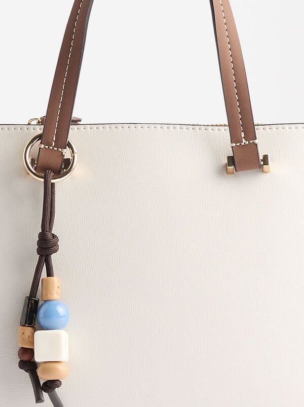 Color block tote bag with pendant