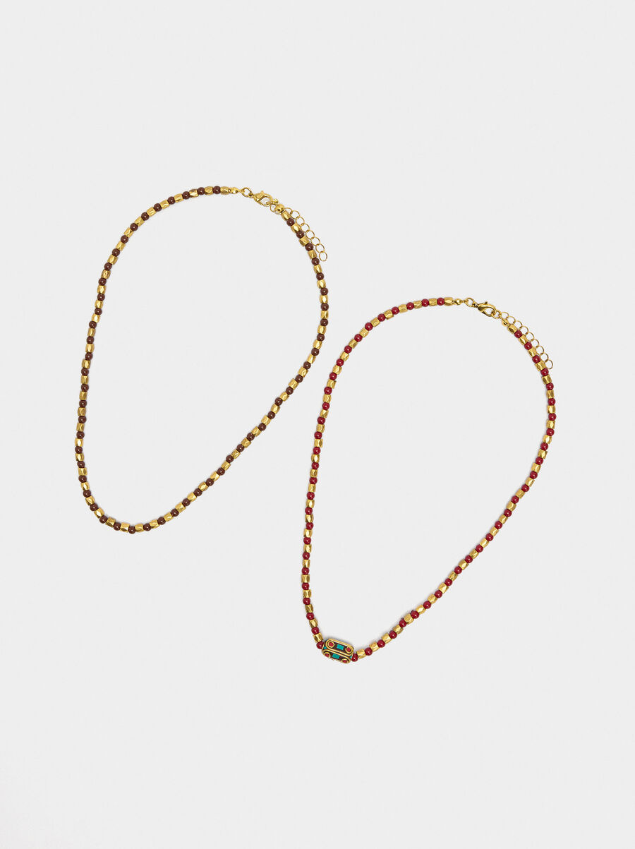 Set of necklaces with ethnic style