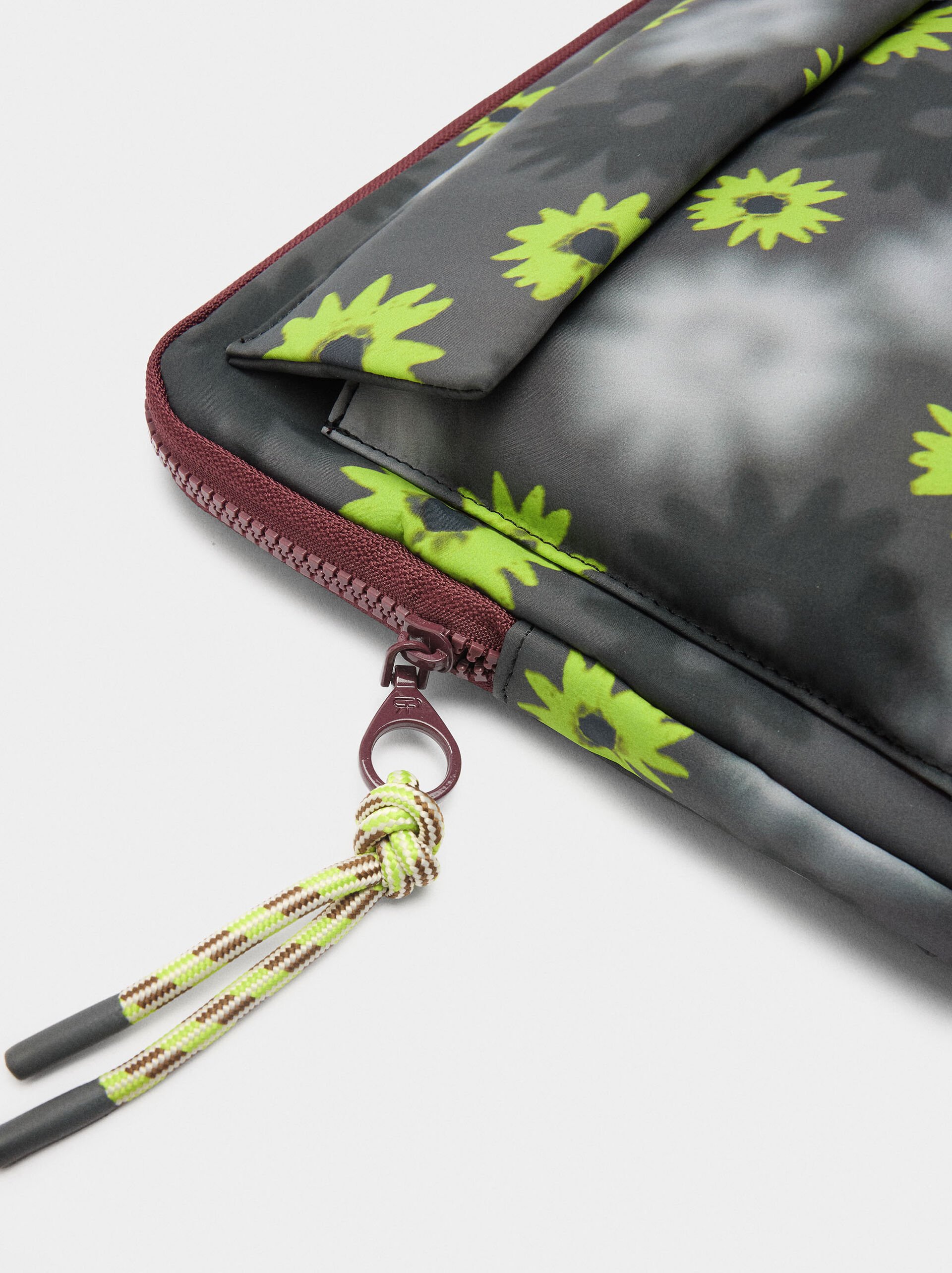 Printed nylon laptop cover 13" image number 1.0