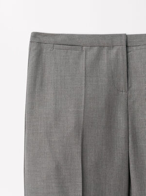 Online Exclusive - Bermudas With Clamps image number 5.0