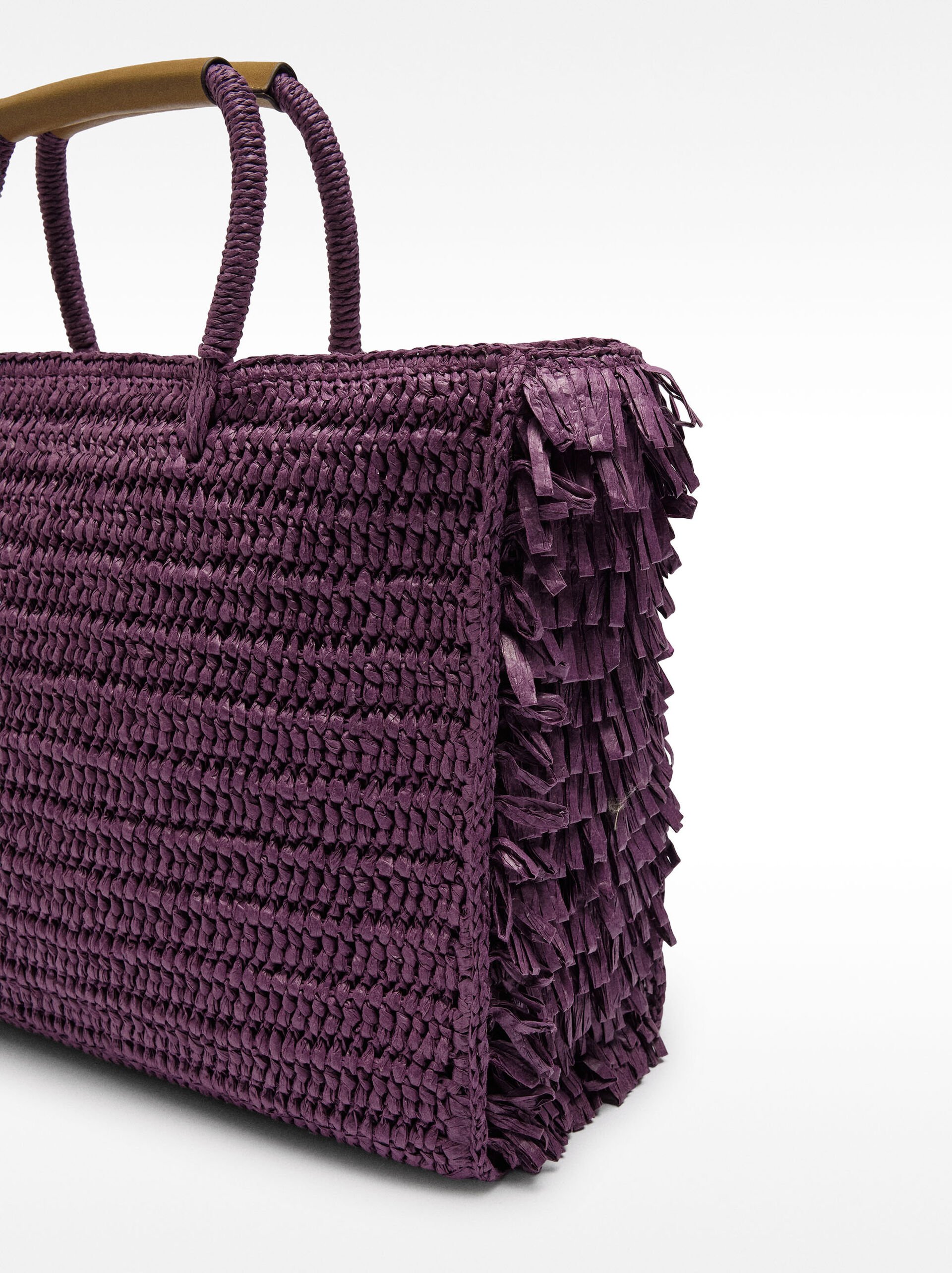 Straw effect shopper bag with fringes image number 2.0