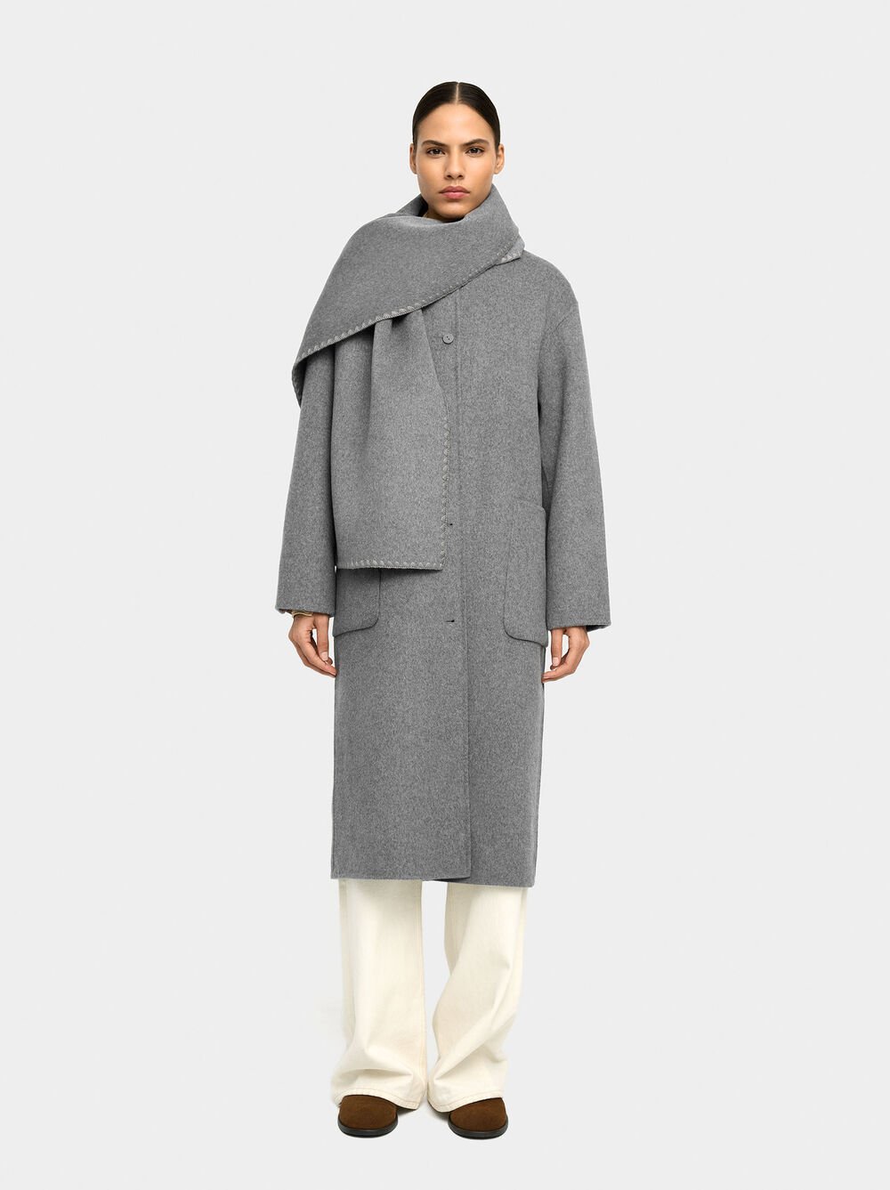 Coat with wool blend cape