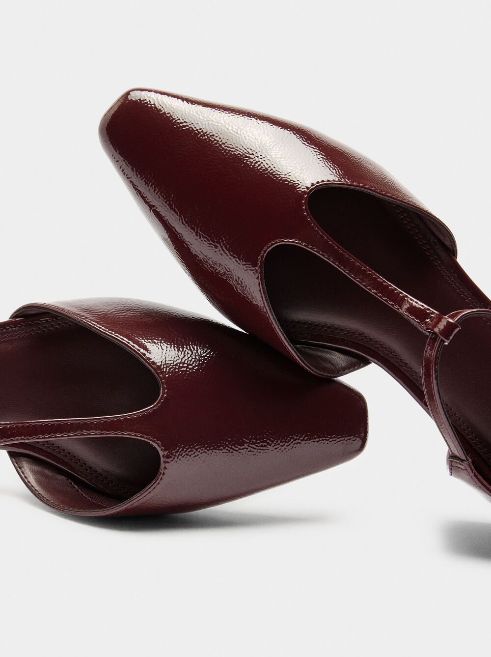 Ballet flats T-bar with buckle