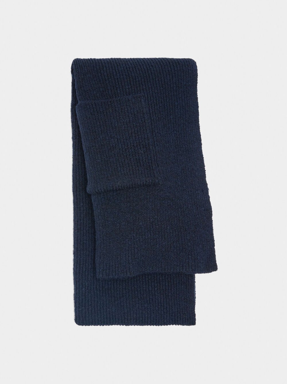 Gerippter, glatter Schal