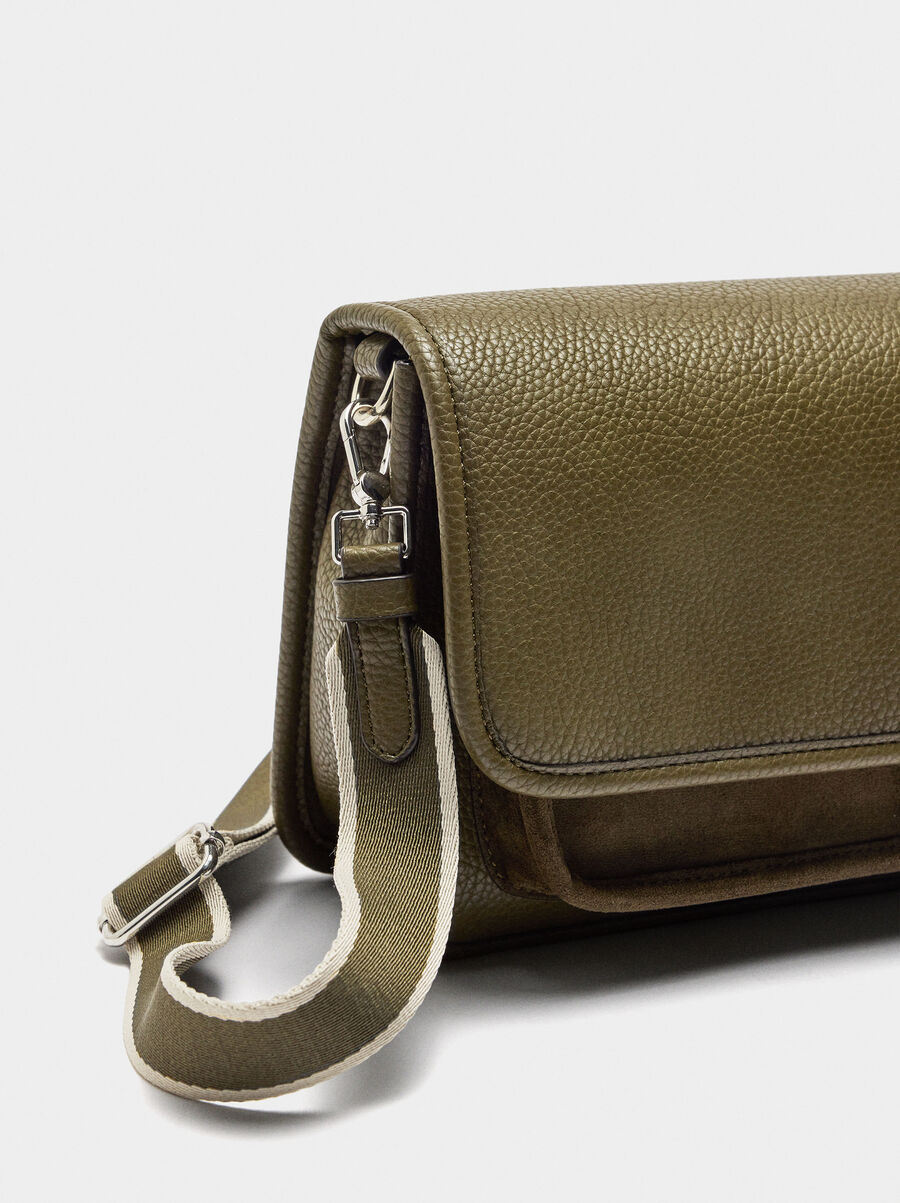 Crossbody bag with texture and flap