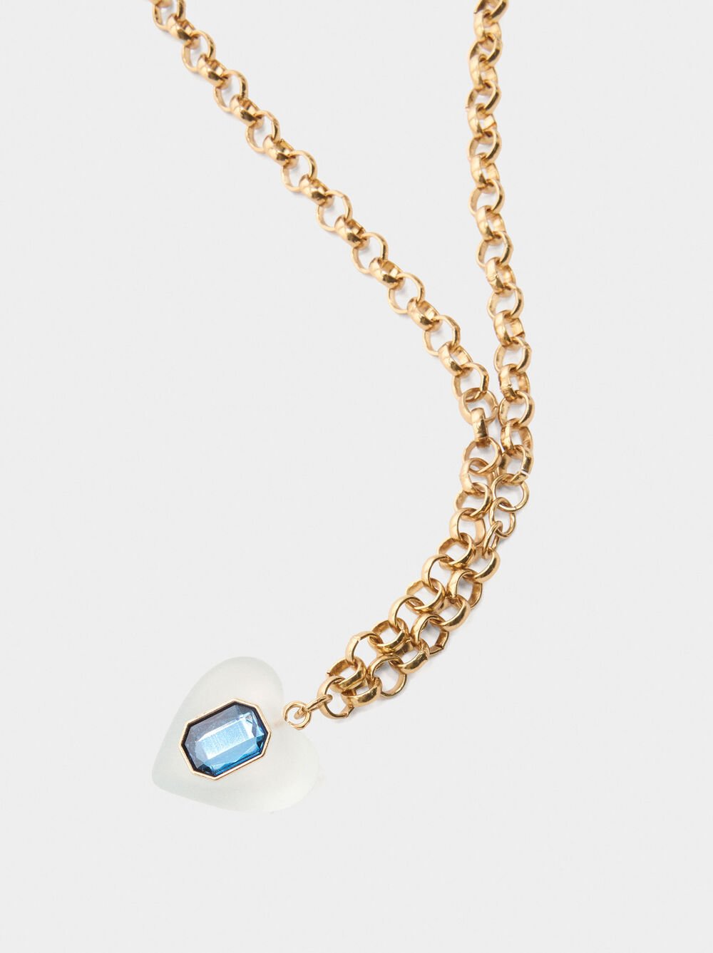 Collier en maillons avec pendentif cœur et cristal