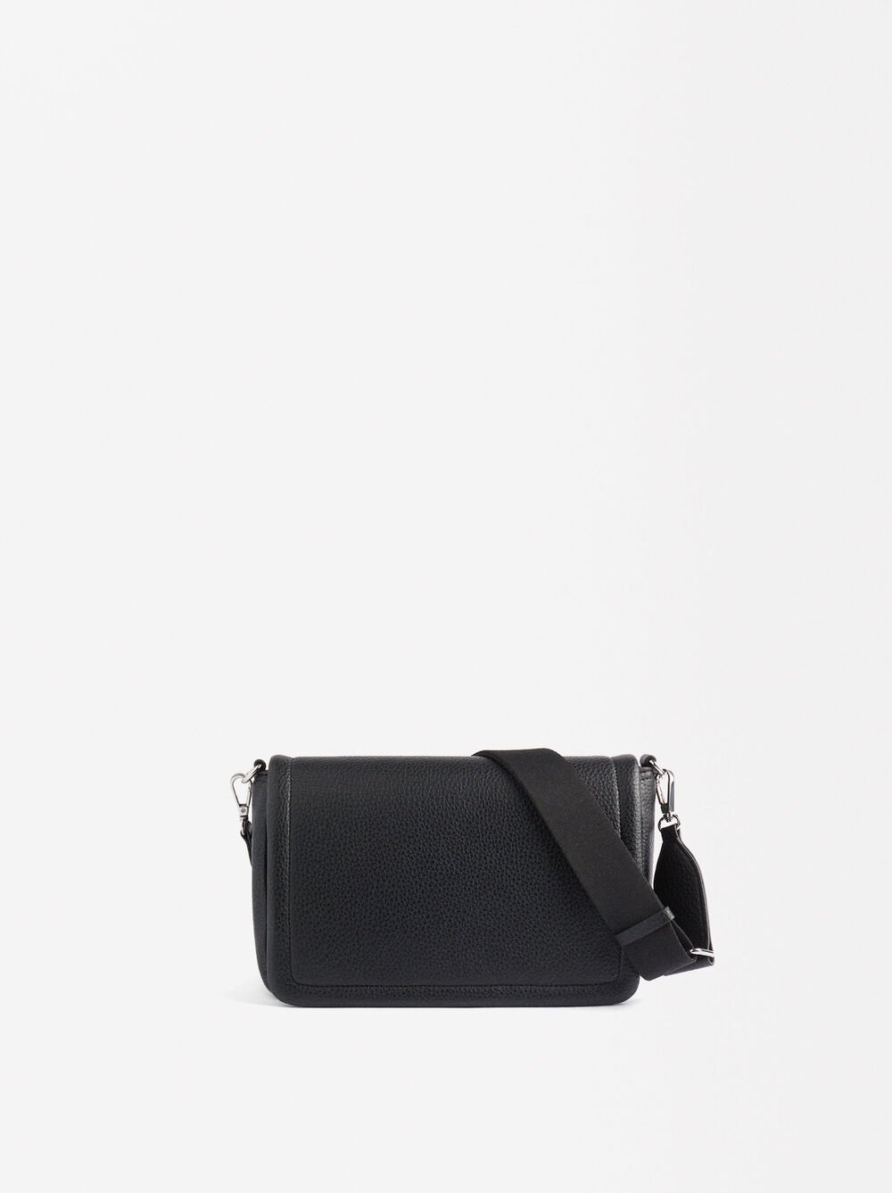 Shoulder bag with flap closure