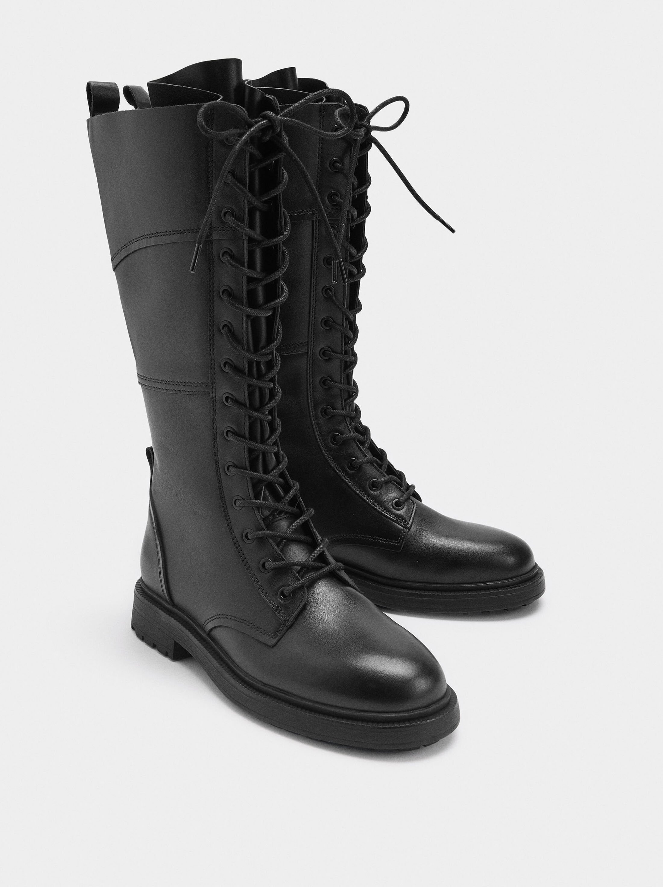 High shaft boots with laces image number 3.0