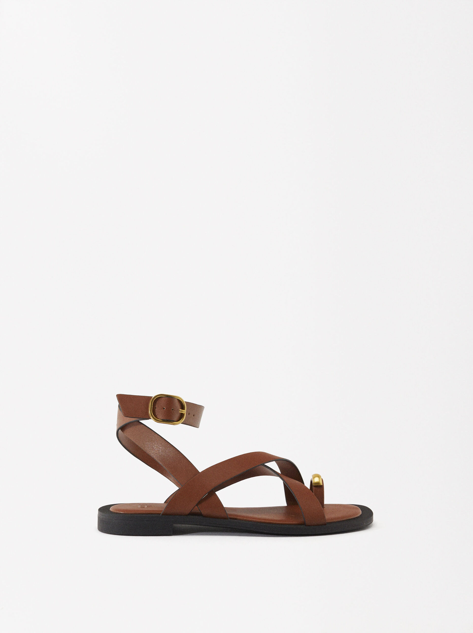 Criss-Cross Flat Sandals With Metallic Detail image number 1.0