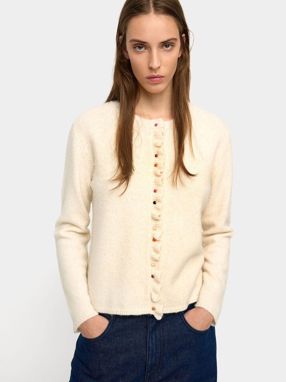 Knitted cardigan with ruffles