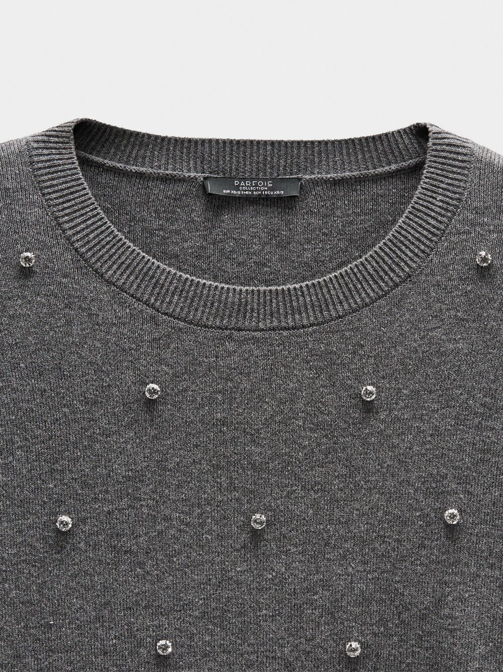 Pull en maille avec cristaux