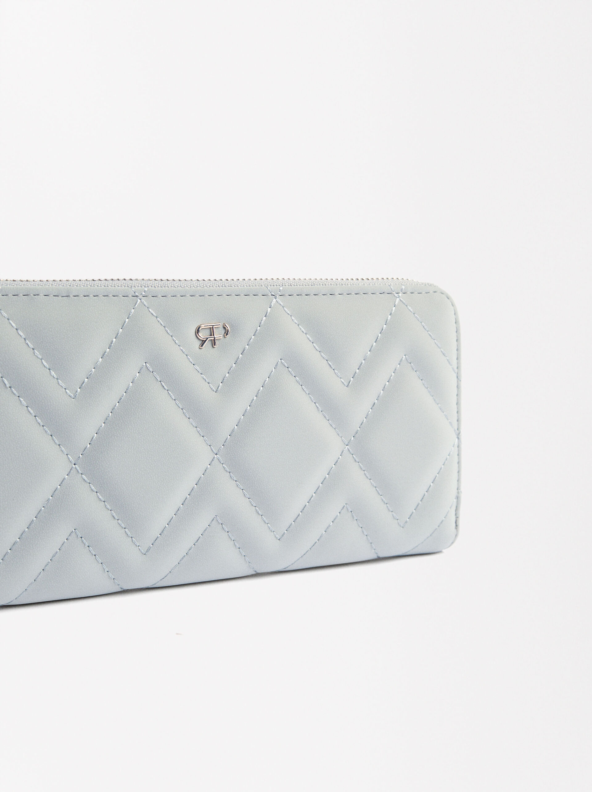 Quilted wallet with zipper image number 1.0