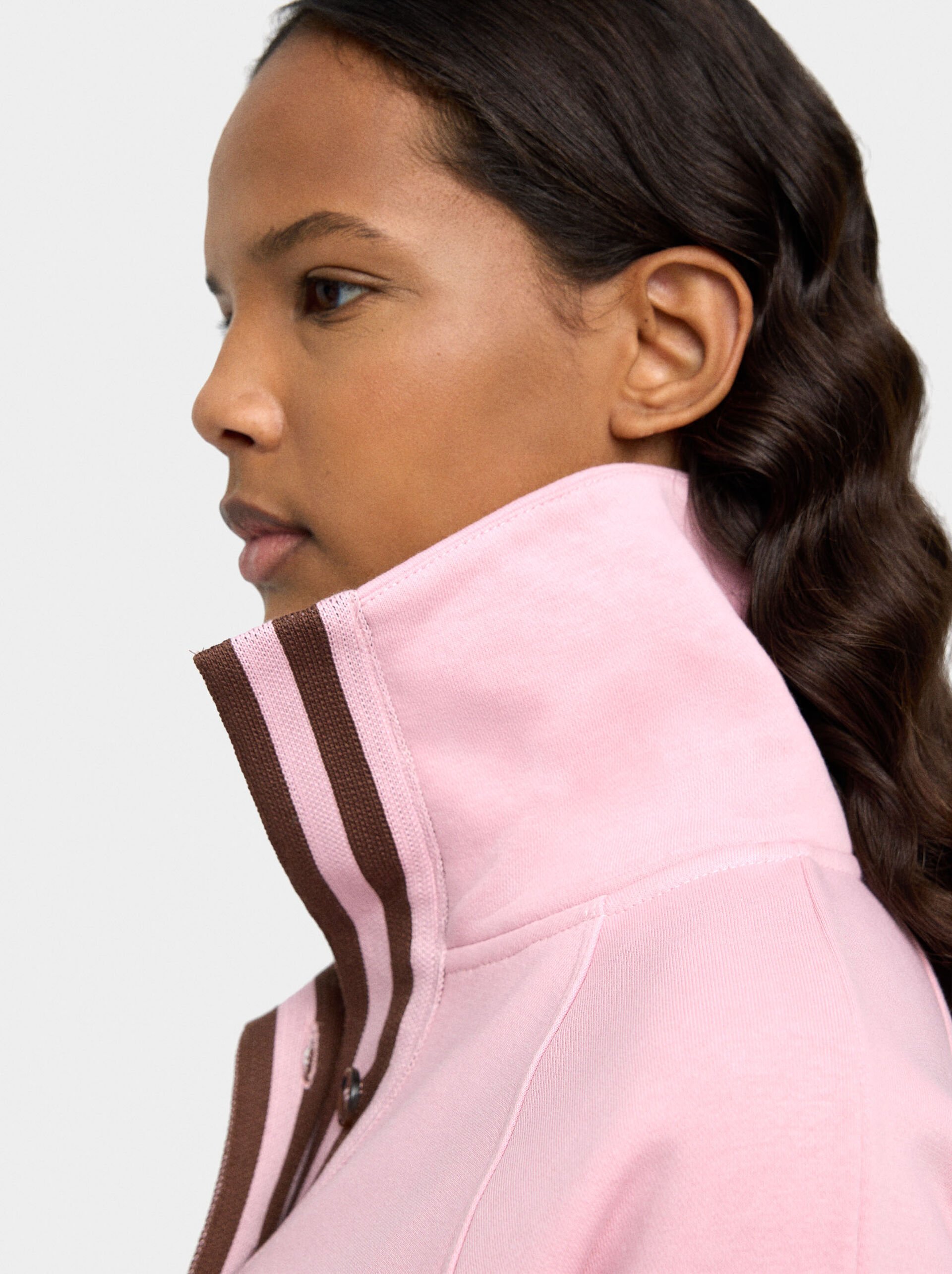 Sweatshirt with polo collar and stripes image number 4.0