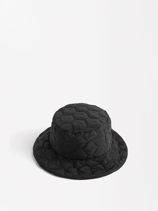 Quilted bucket hat