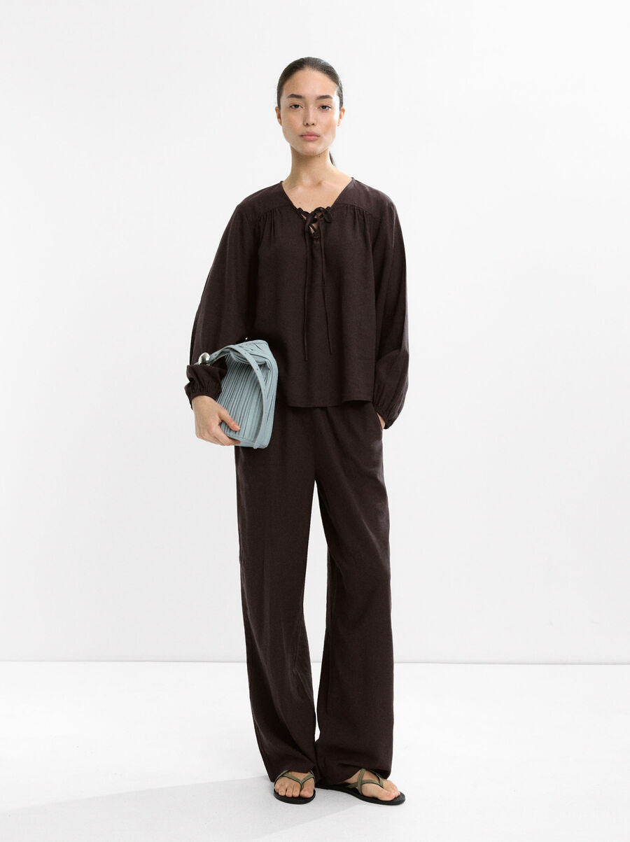 Top with linen long sleeves
