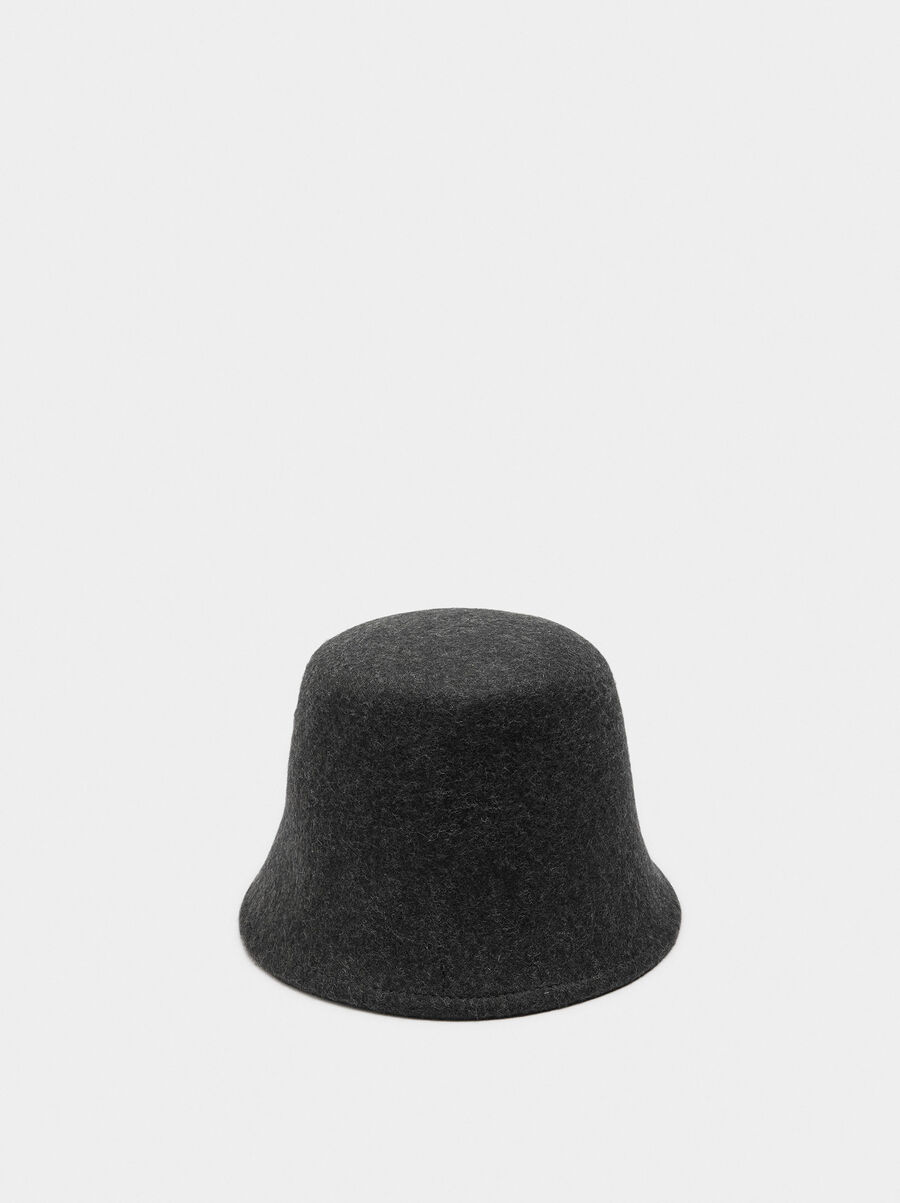 Wool bucket hat