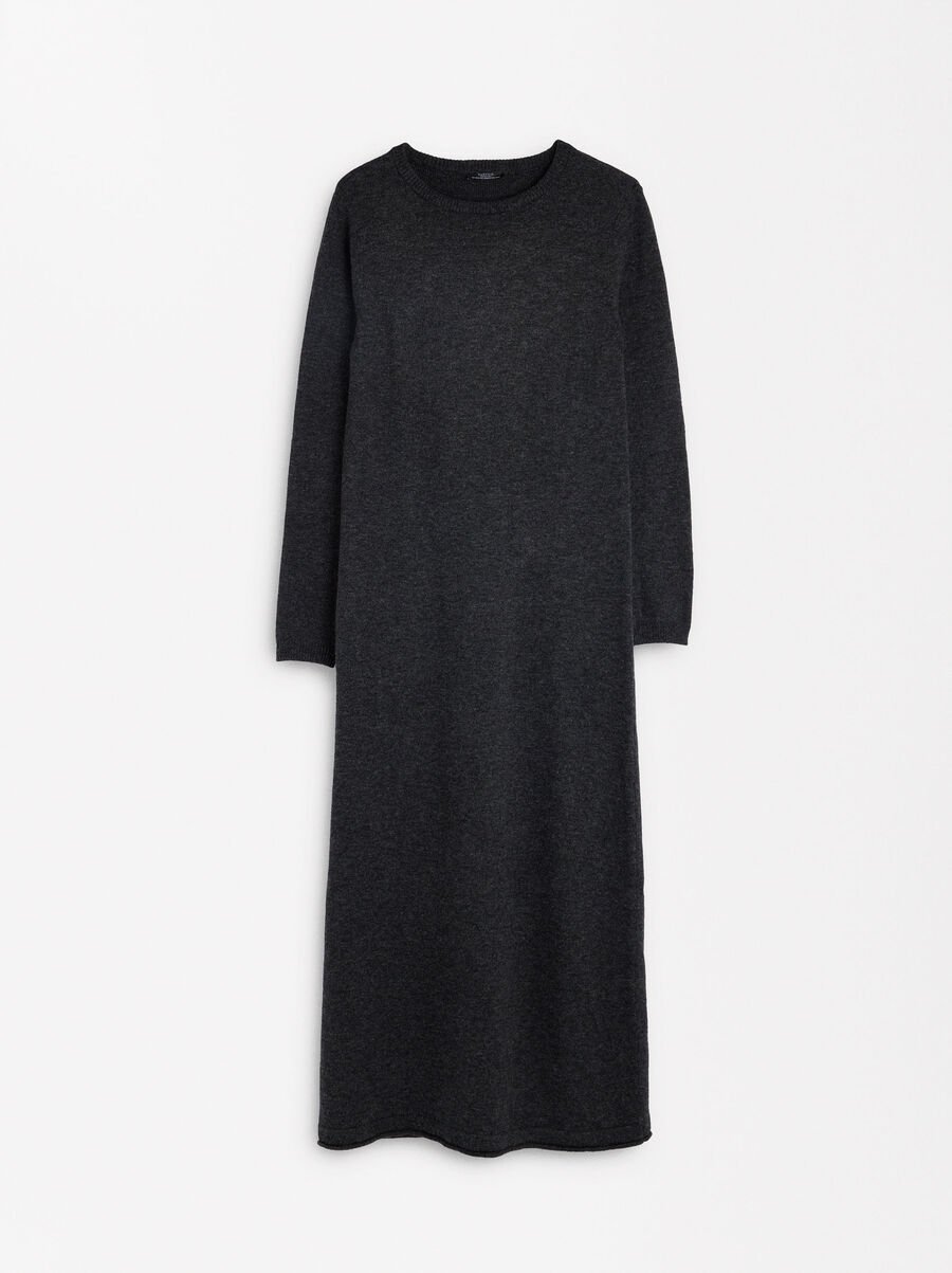 Long knitted dress