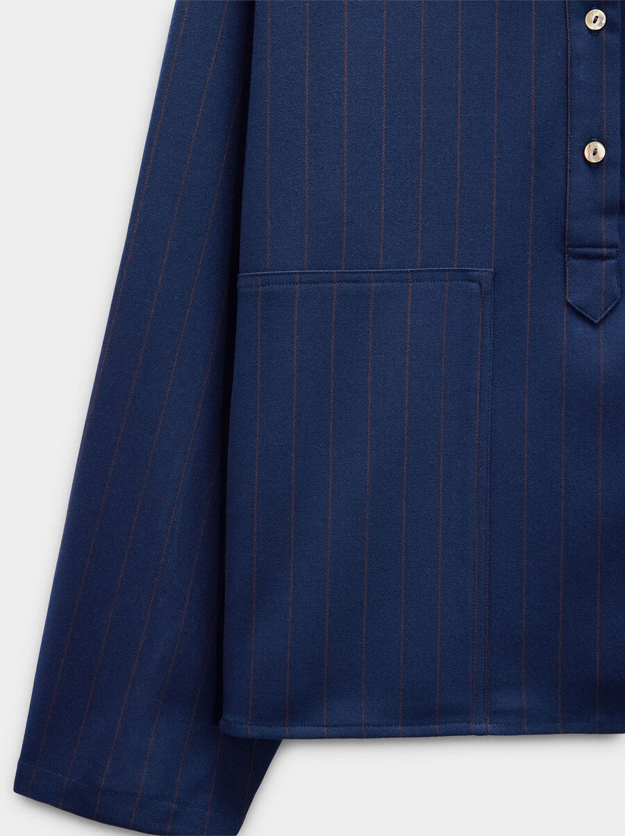 Camisa con raya diplomática