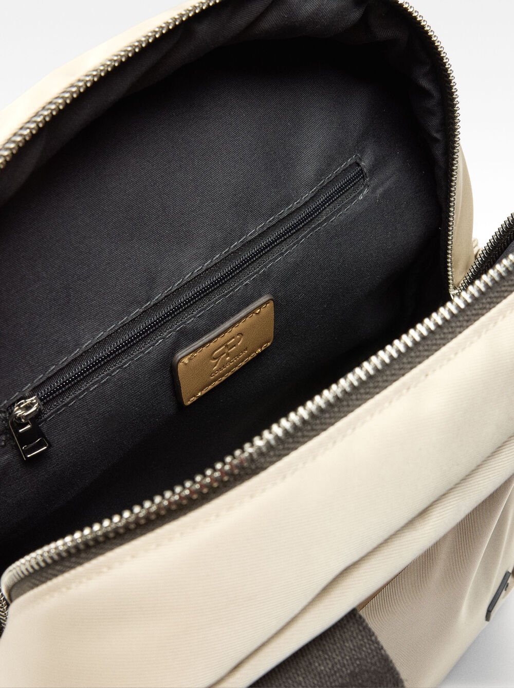 Sac à dos en nylon avec pendentif