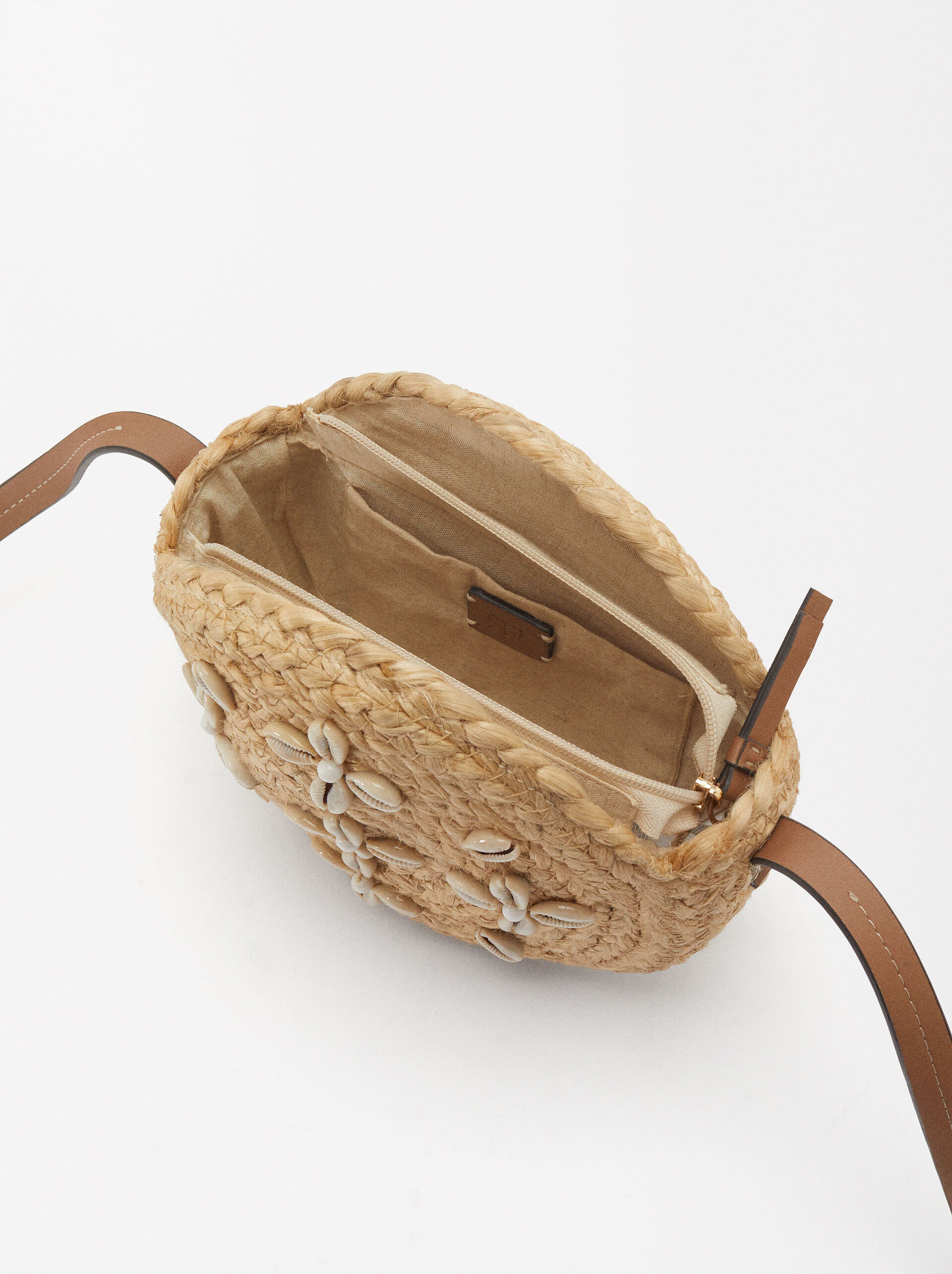 Straw-Effect Crossbody Bag With Shell image number 4.0