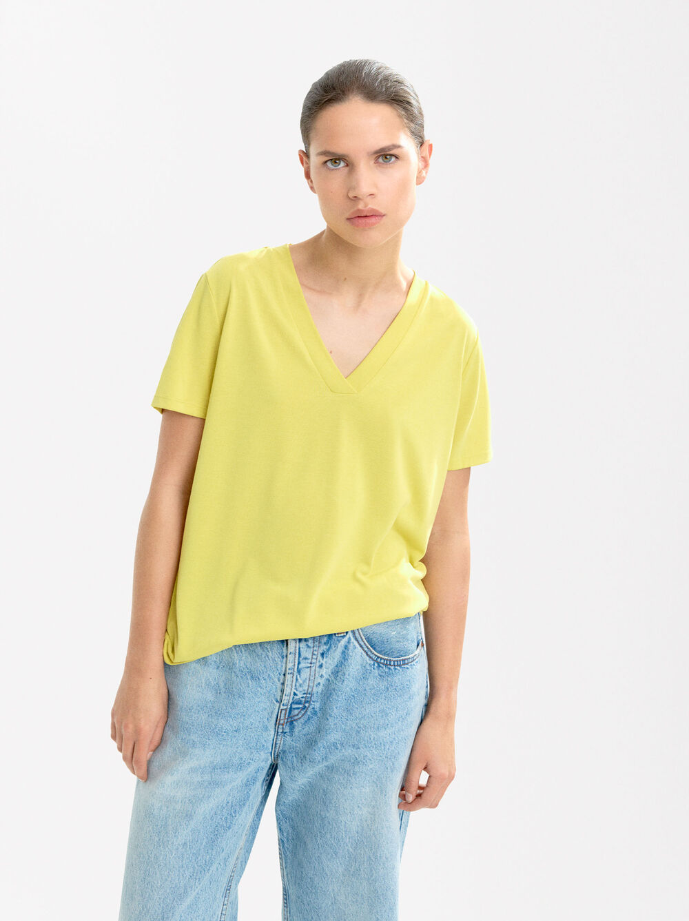 T-Shirt mit V-Ausschnitt