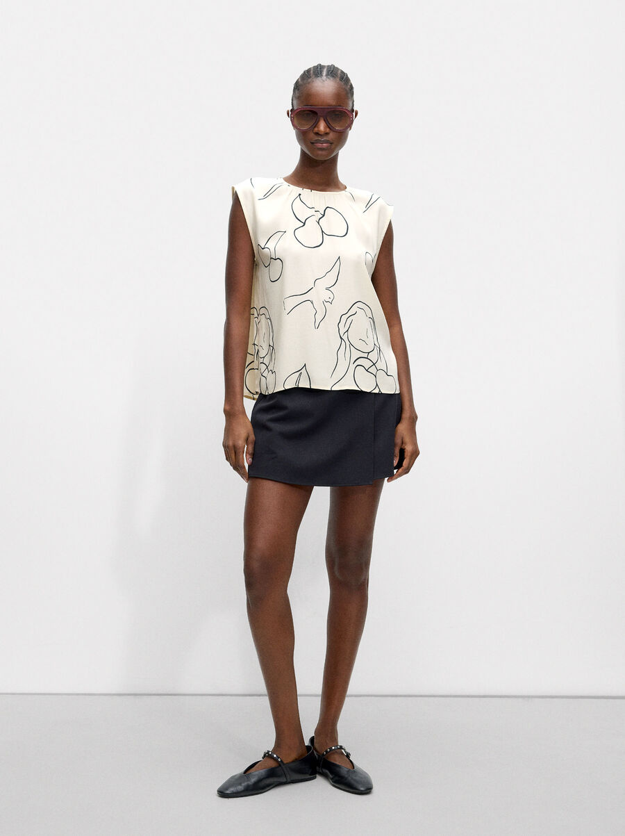 Sleeveless printed top
